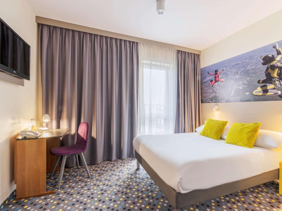 Ibis Styles Warszawa West Hotel Mory Екстериор снимка