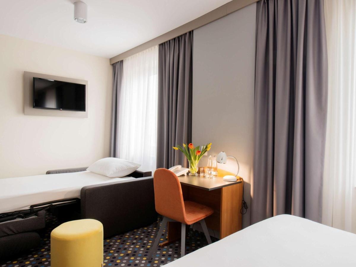 Ibis Styles Warszawa West Hotel Mory Екстериор снимка