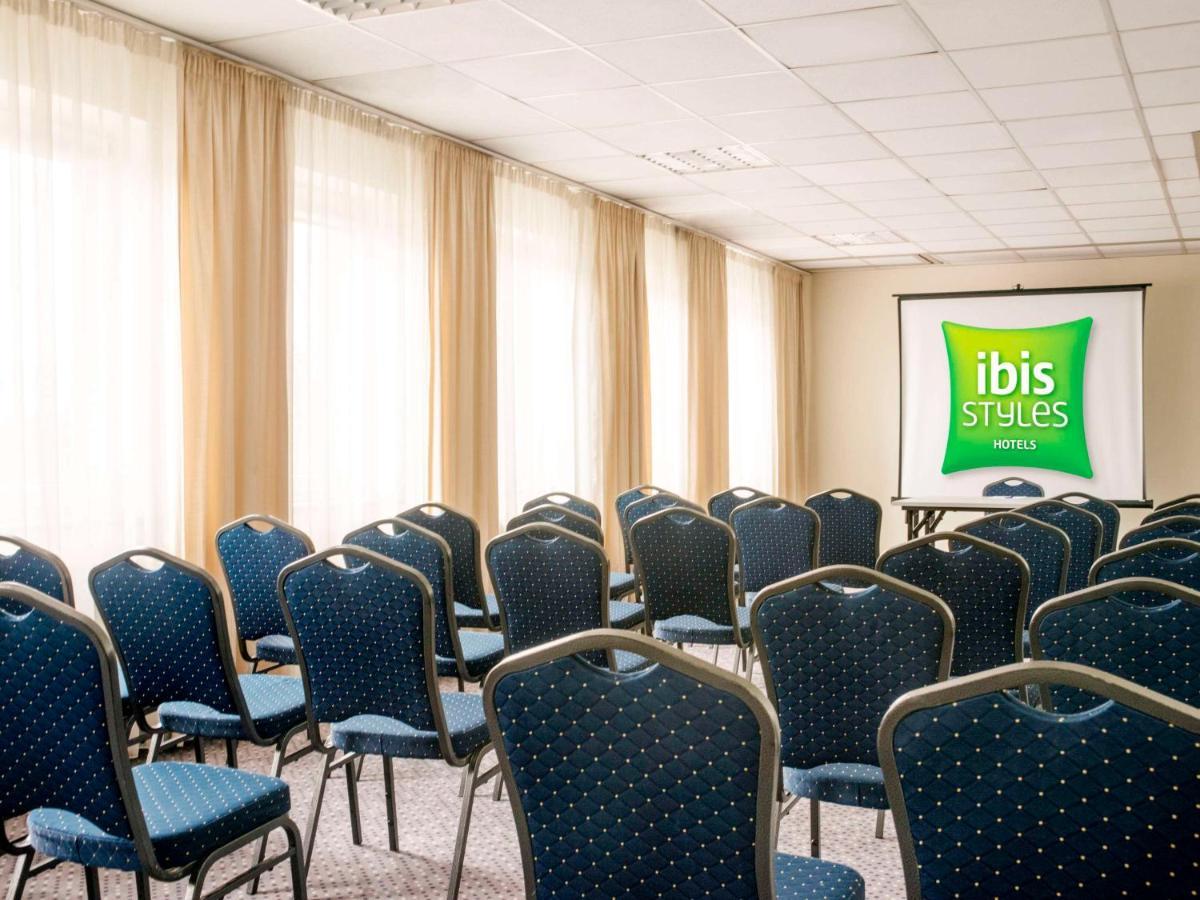 Ibis Styles Warszawa West Hotel Mory Екстериор снимка